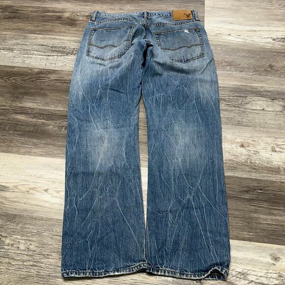 American Eagle Mid Wash Faded Blue Mens 32x32 Relaxed Fit Straight Denim Jeans - Picture 2 of 13